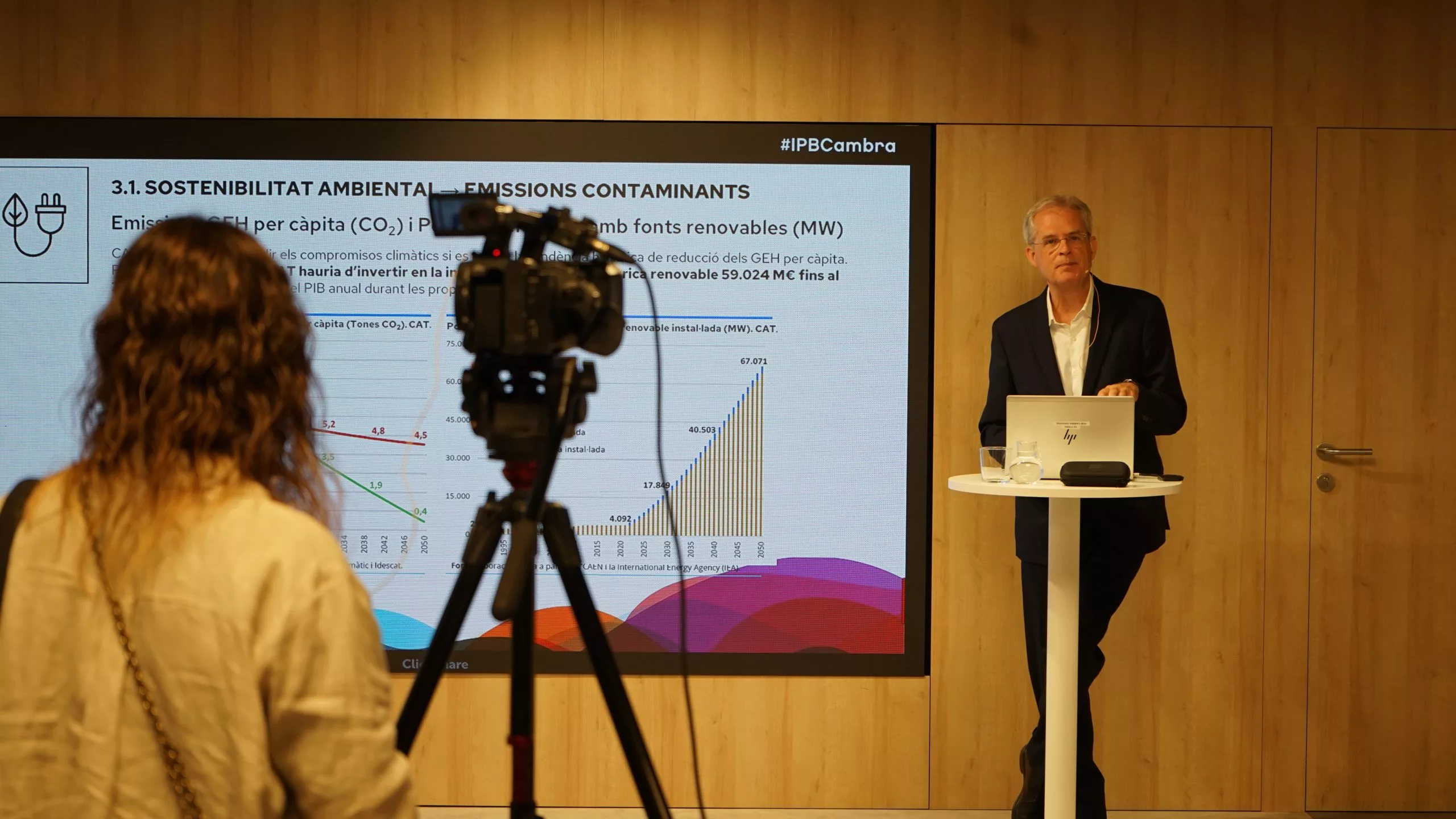 La Cambra alerta dels riscos estructurals que amenacen el progrés econòmic i social de Catalunya