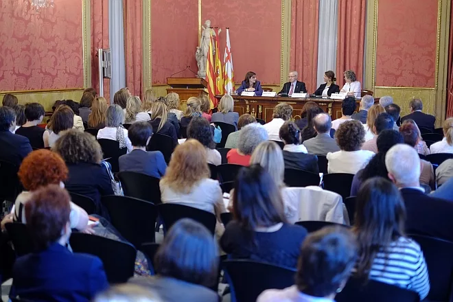 Per assolir l’equilibri de gènere en les grans empreses catalanes s’haurien d’incorporar 865 dones en els consells d’administració