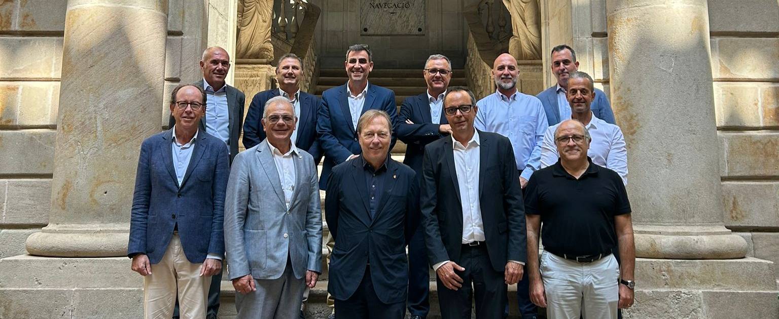 Josep Santacreu es reuneix amb empresaris del Maresme per abordar els reptes del territori