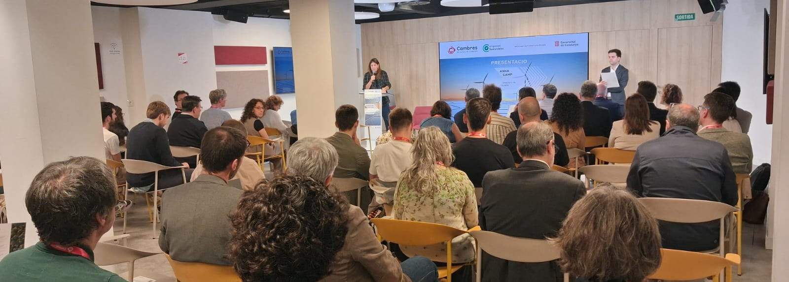 Transició energètica: casos d’èxit i eines clau per fer-la realitat a la teva empresa