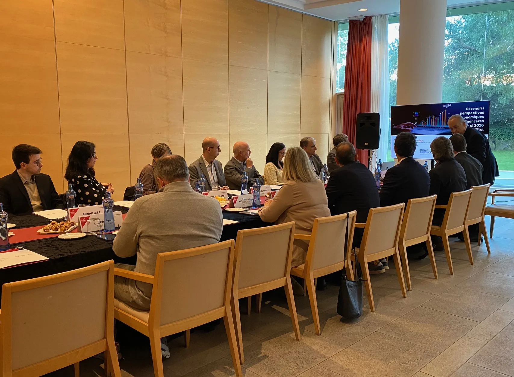 La Cambra al Baix Llobregat i Caixa Enginyers debaten sobre les perspectives econòmiques i financeres per al 2026
