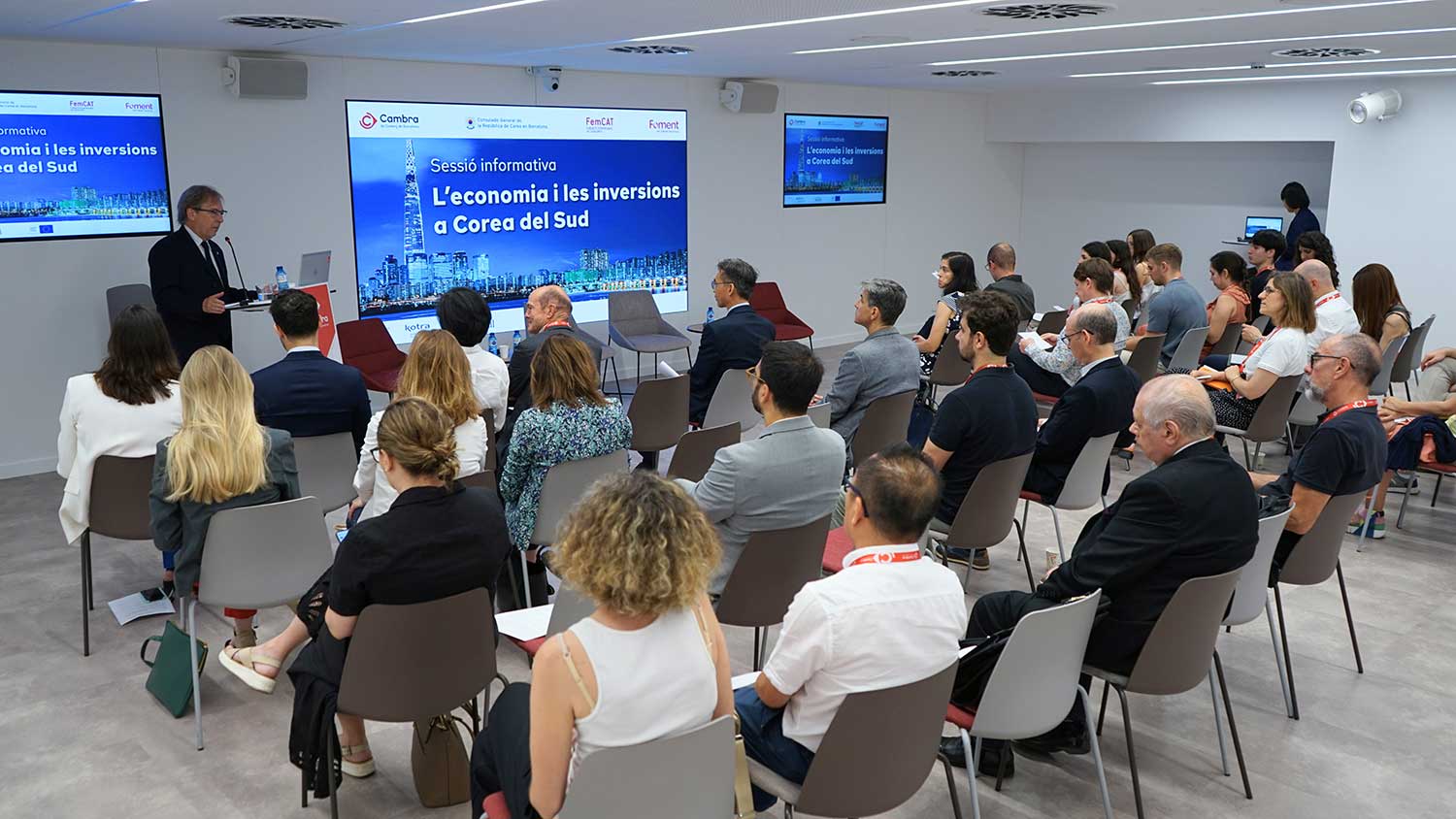 Format de sala Auditori per a 82 persones